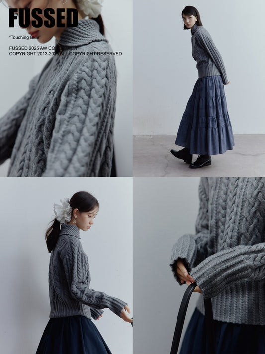 FUSSED A Nerd’s Daily Twist Cable & Textured Pullover – Mist Grey FOF-25SS164a