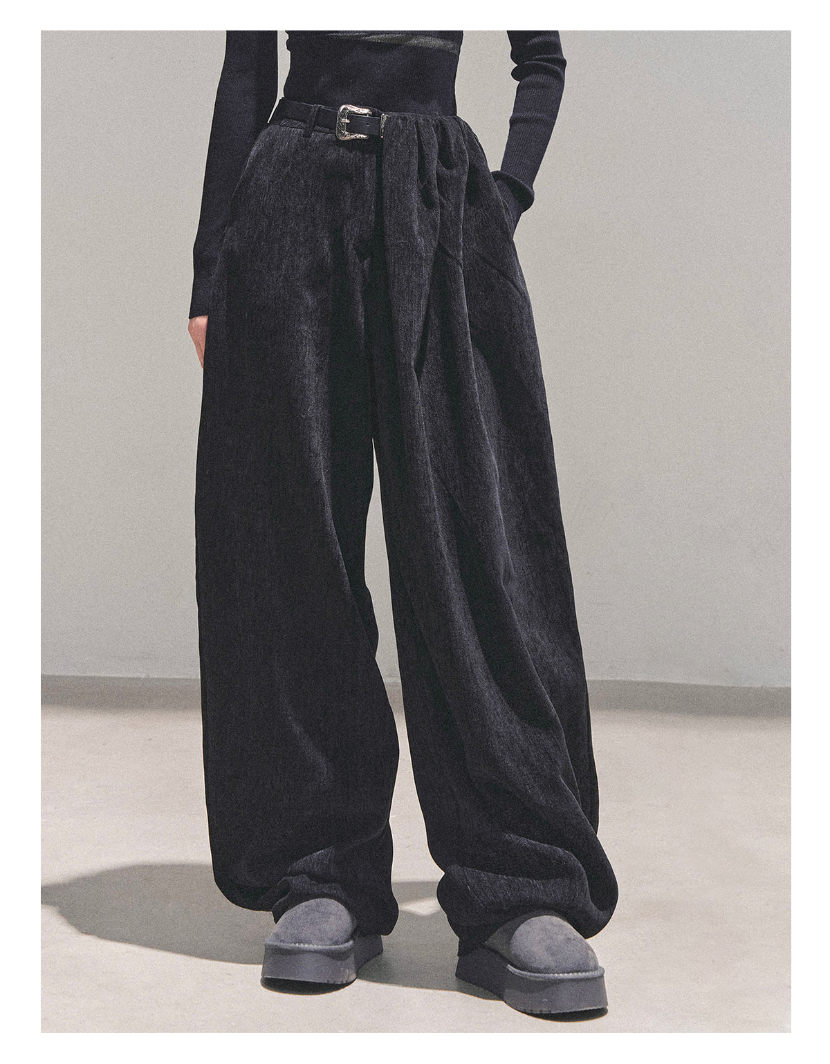 少也眼 “Sunset & Glance” Relaxed Vintage Wide-Leg Trousers with Belt - Gray 1118-2