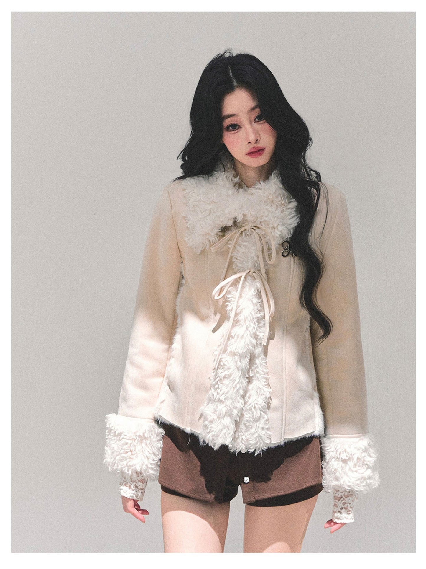 少也眼 “She Melted Into Winter" Faux Shearling Warm Jacket - Almond Beige