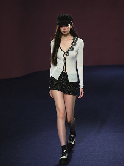 3D Rose Contrast V-Neck Shimmer Knit Cardigan (White/ Light Lavender)