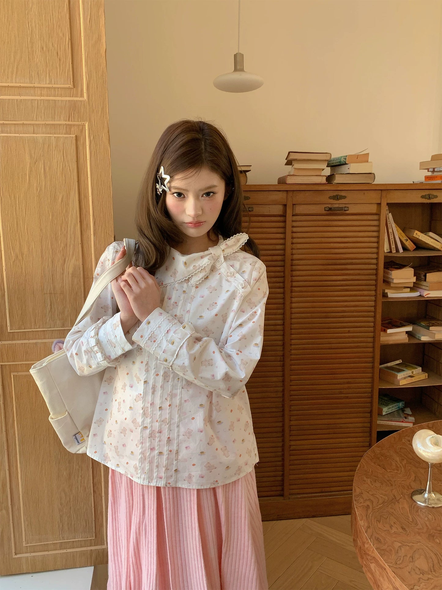 “Pudding Bear Letter” White Teddy Print Lace Blouse