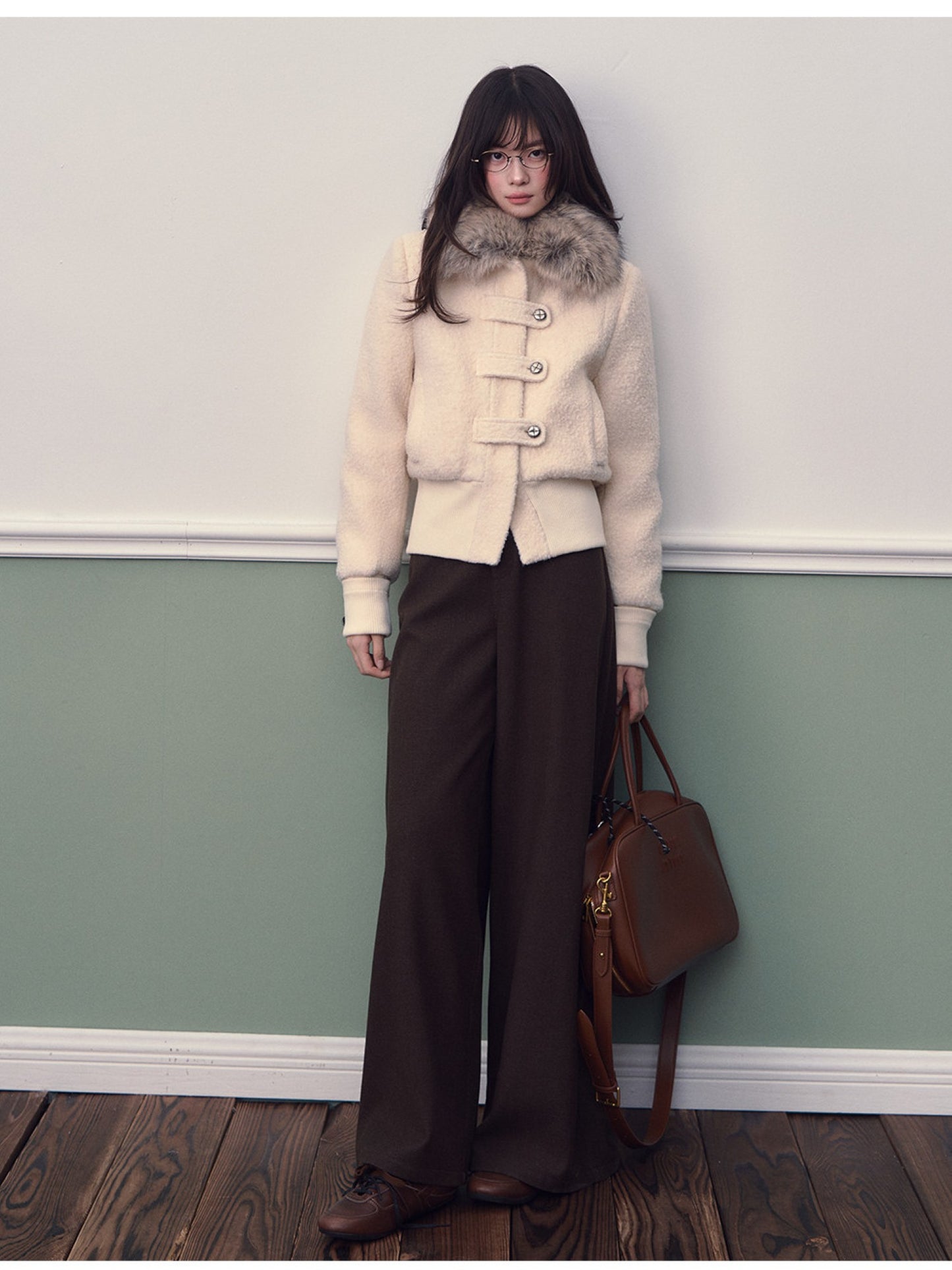 Soote Season - Cream White Wool-Blend Cropped Down Jacket with Faux Fur Doll Collar