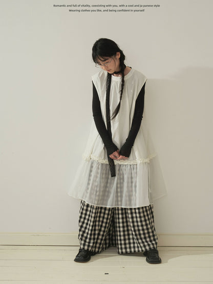 "Floating Veil" Mesh Panel Layering Maxi Dress (Black / White)