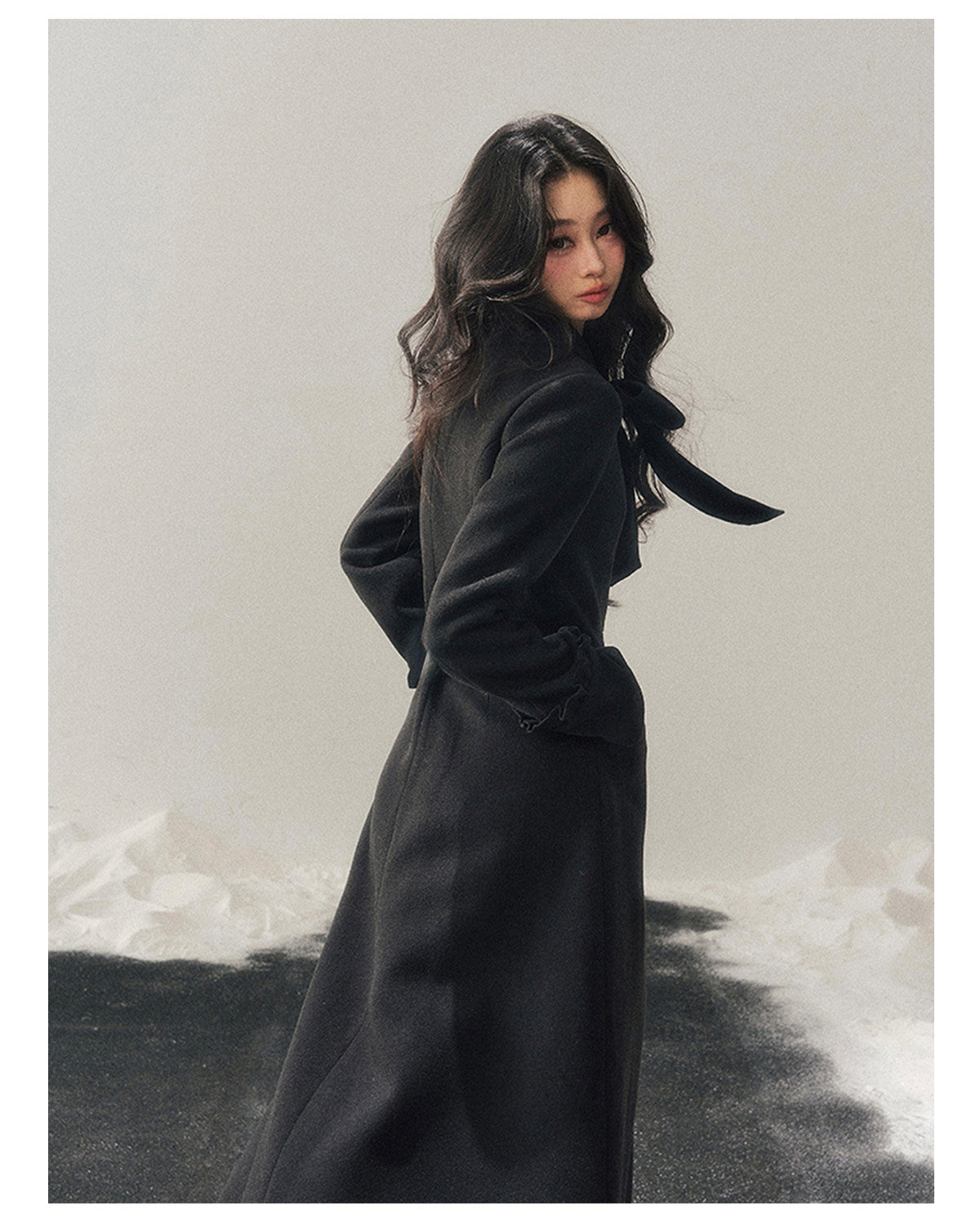少也眼 "Snowfall Night" Wool-Blend Padded Coat – Rock Black Bow Edition
