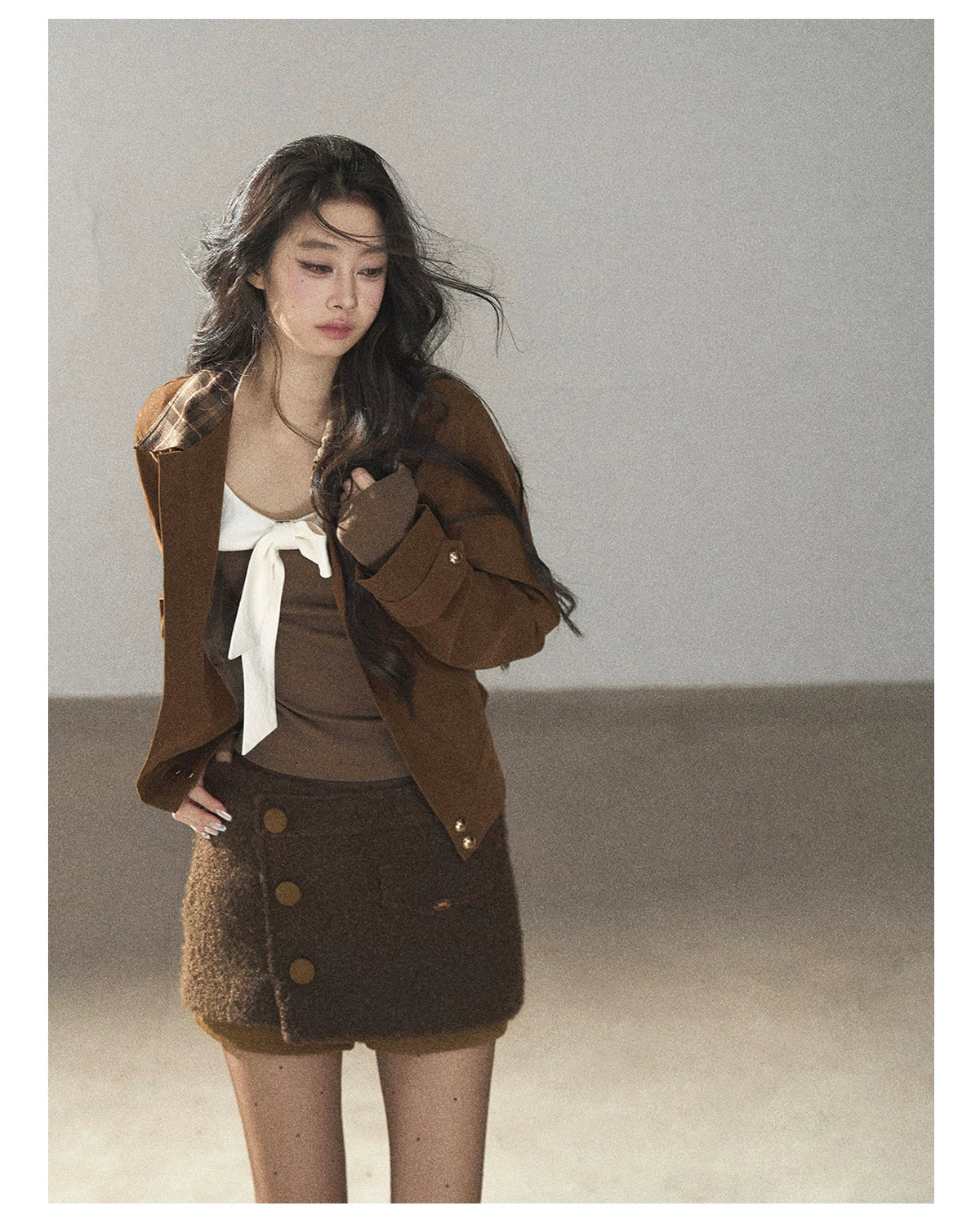AOMALM - Gray Caramel Cropped Fitted Long Sleeve T-Shirt