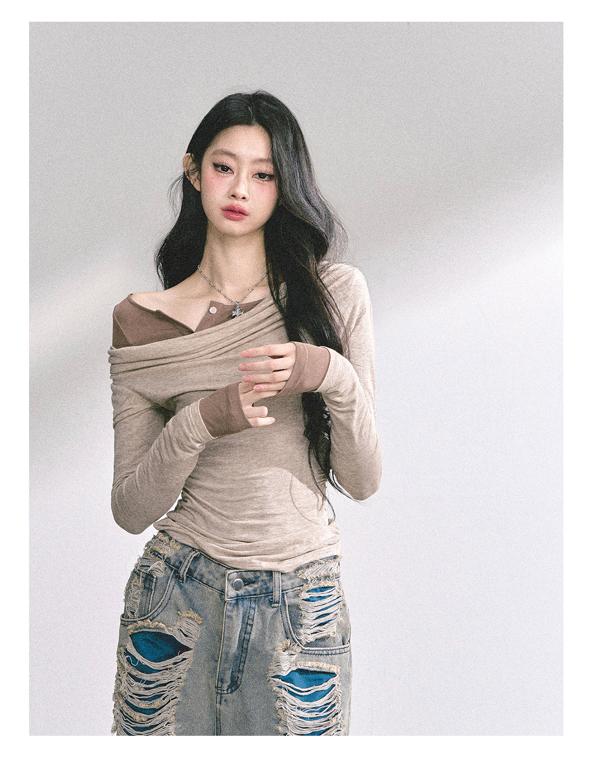 少也眼 "Seoul Toccata" Layered Off-Shoulder Long Sleeve Tee - Khaki 2536486