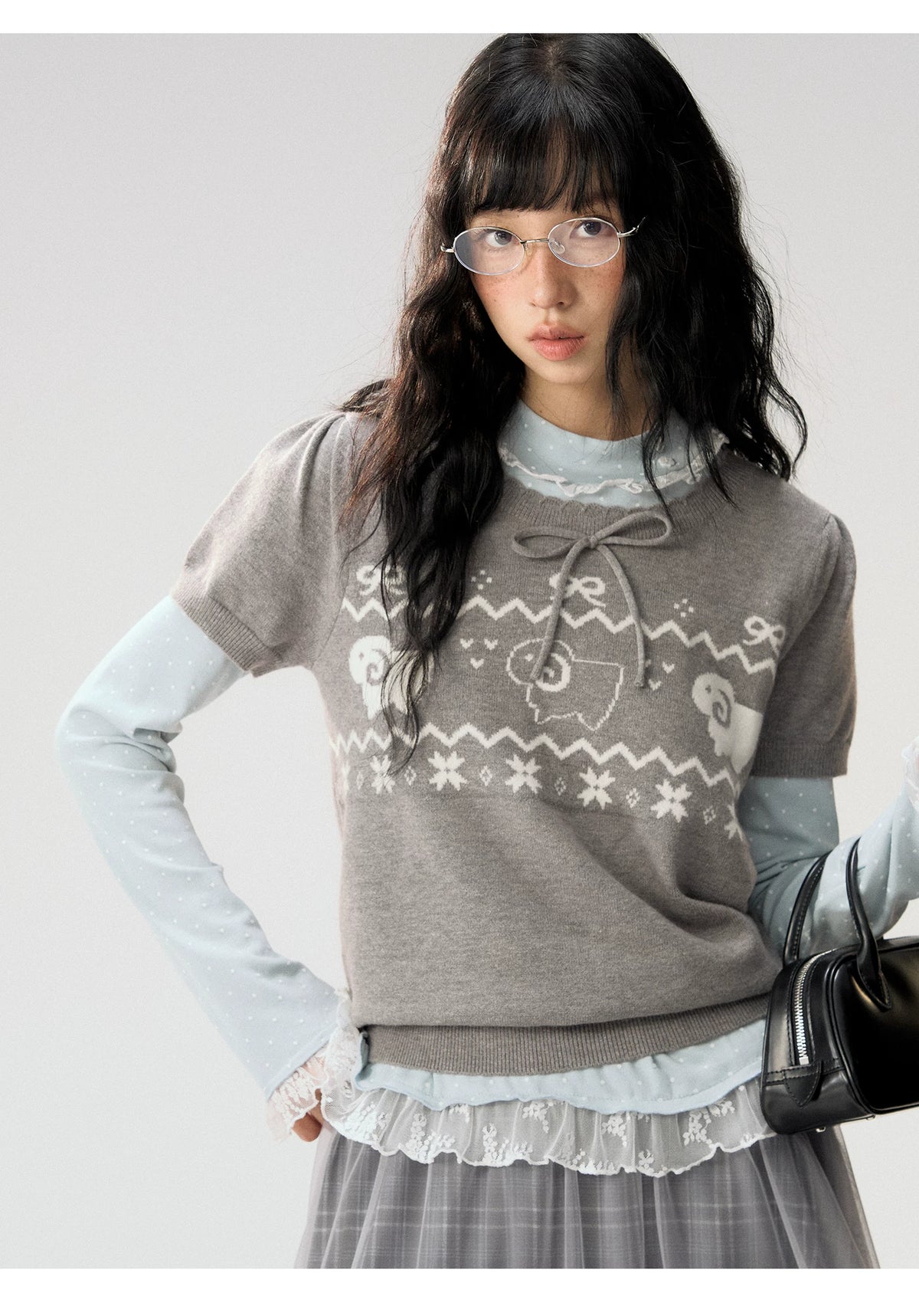 [CAN] "Little Lamb Adventure" Gray Jacquard Bow-Detail Short Sleeve Knit Top