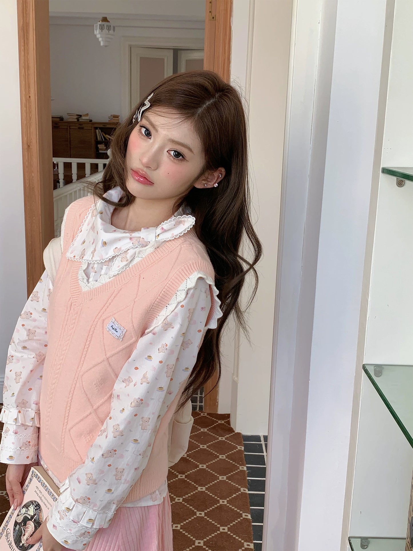 “Pudding Bear Letter” White Teddy Print Lace Blouse