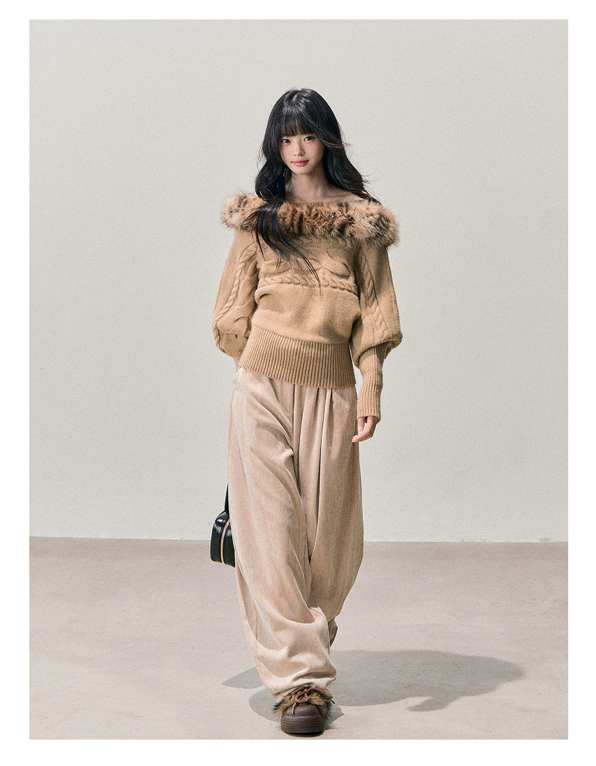 少也眼 “Tea-Scented Dusk” Off-Shoulder Mohair Sweater with Detachable Fur Trim 168459846