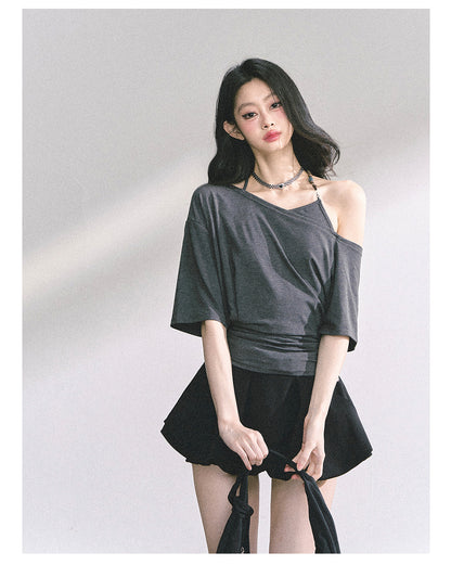 少也眼 “Smart Relax” Asymmetric Halter Short Tee - Gray