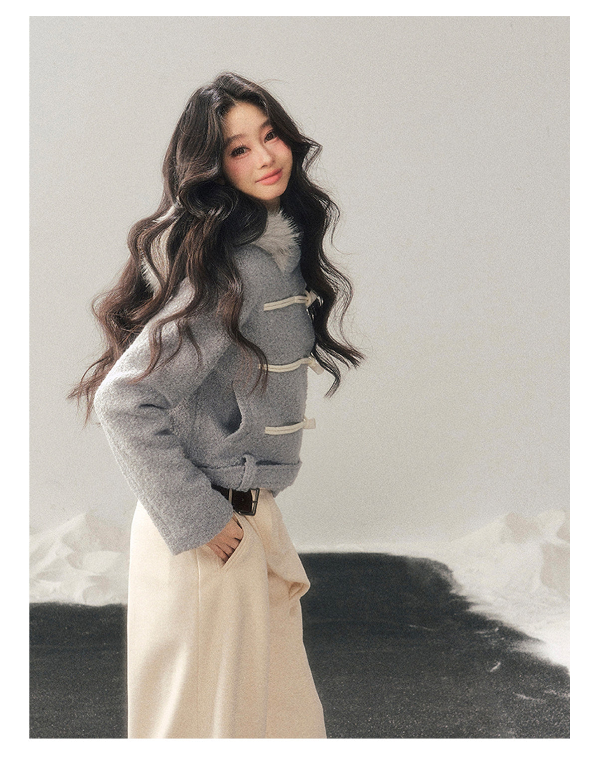 少也眼 "Silent Devotion" Quilted Fringe Wool Coat - Mist Blue