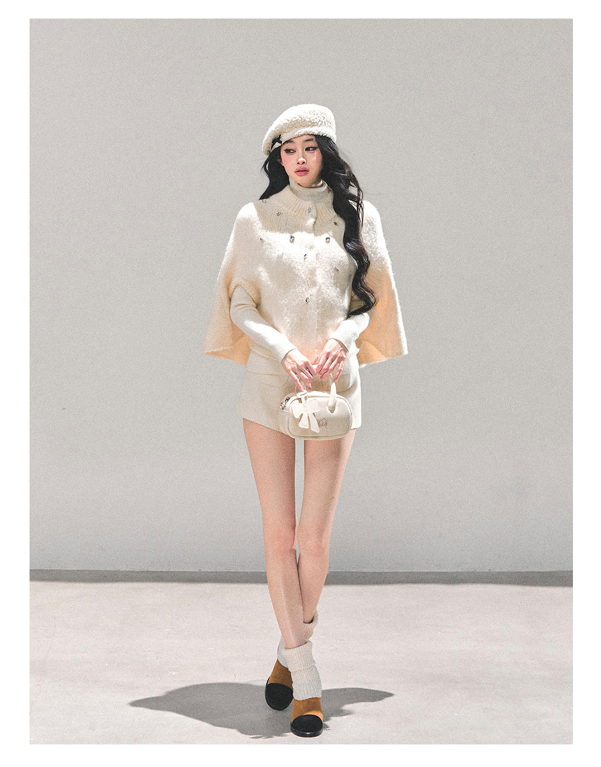 少也眼 “Monologue of the Wilderness” Knit Cape Sweater - White 68415