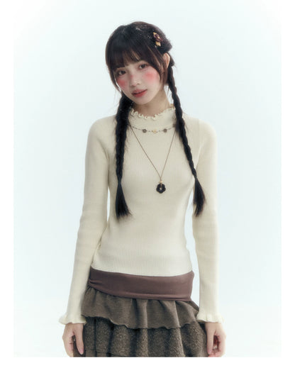 Horridale - Vintage Ruffle-Trim Wool-Blend Mock Neck Top (White Almond / Dark Gray)