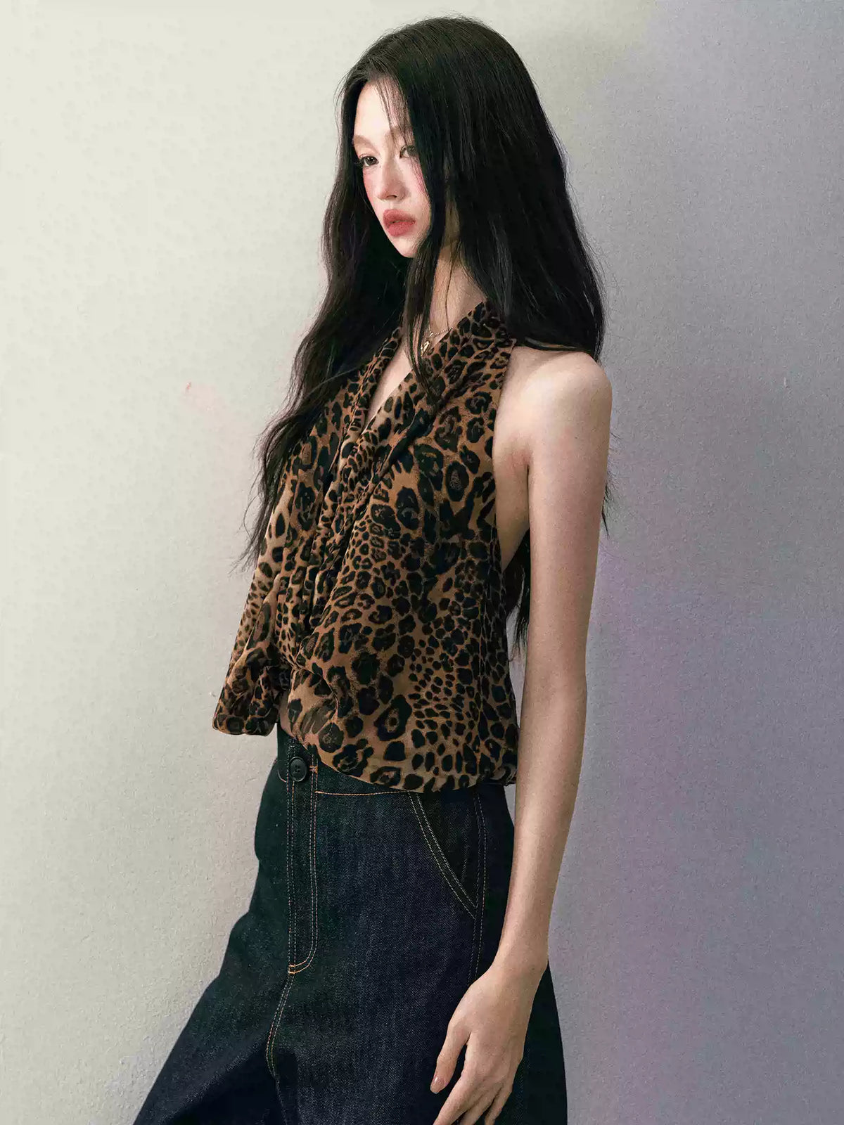 1P - Leopard Print Halter V-Neck Knot Top