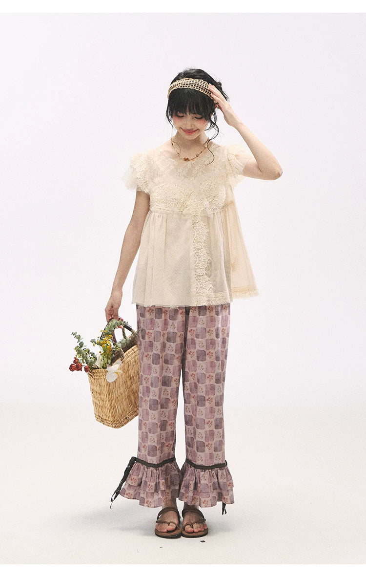 "Apricot Blossom Letter" Oatmeal Lace Patchwork Short Sleeve Blouse
