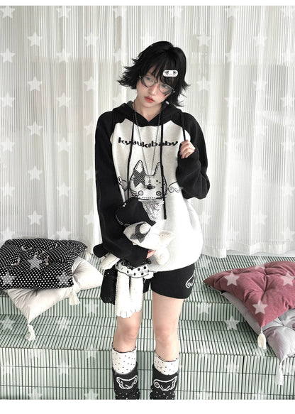 Angel Wing Details Printed Oversized Knit Hoodie & Shorts Set