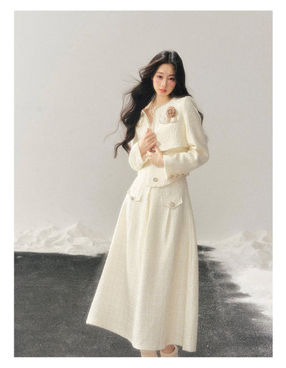 少也眼 "Before the Moon Falls" Bouclé Wool Tweed Set - White