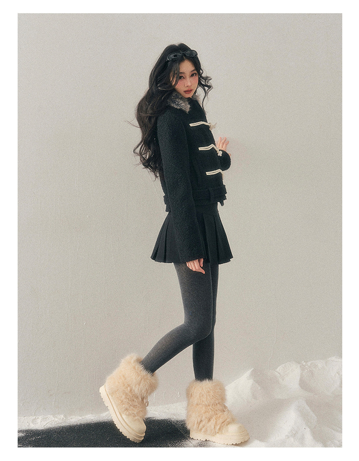 少也眼 "Silent Devotion" Quilted Fringe Wool Coat - Quiet Black