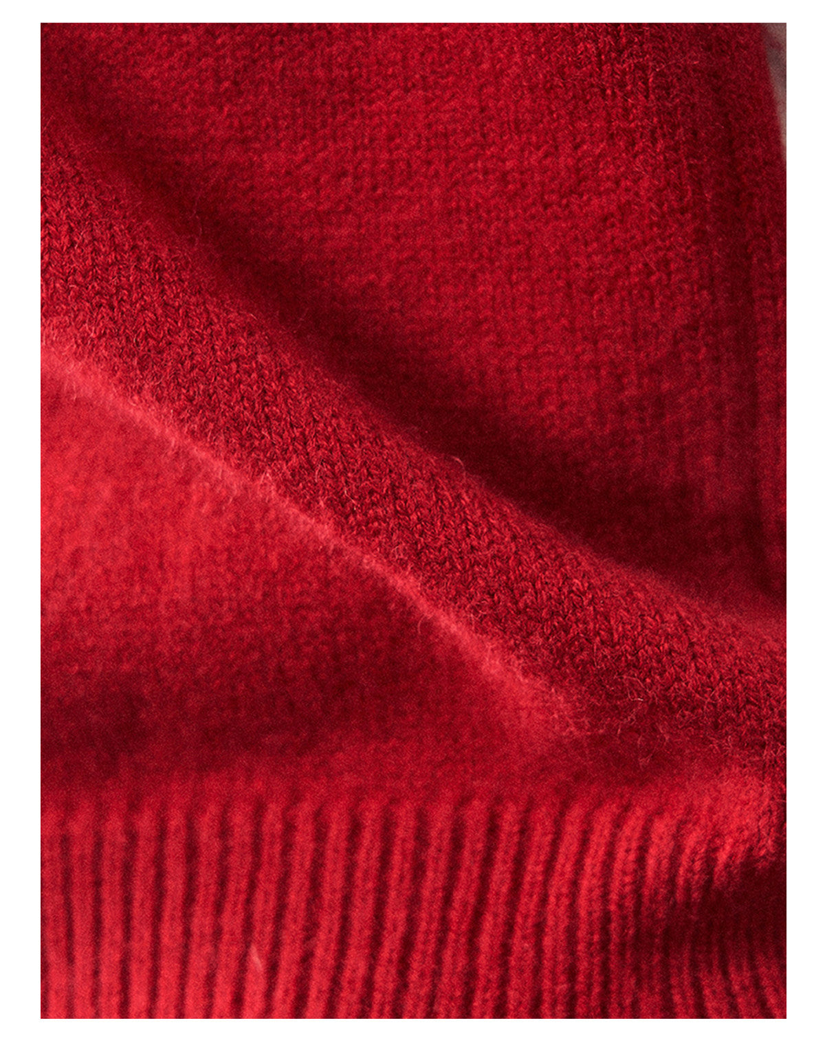 少也眼 “Snow-Wrapped Christmas Letter” Mock Neck Short-Sleeve Knit Top
