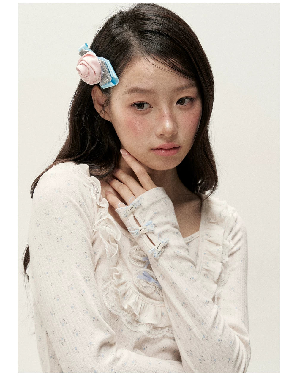 [RF] Cream Floral Peter Pan Collar Long-Sleeve Fitted Layering Top with Lace Details