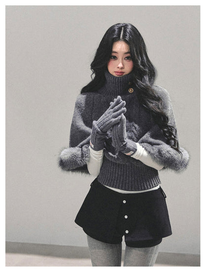 少也眼 “Only She Remains Awake" Gray Mohair High-Neck Knit Sweater (with detachable faux fur)