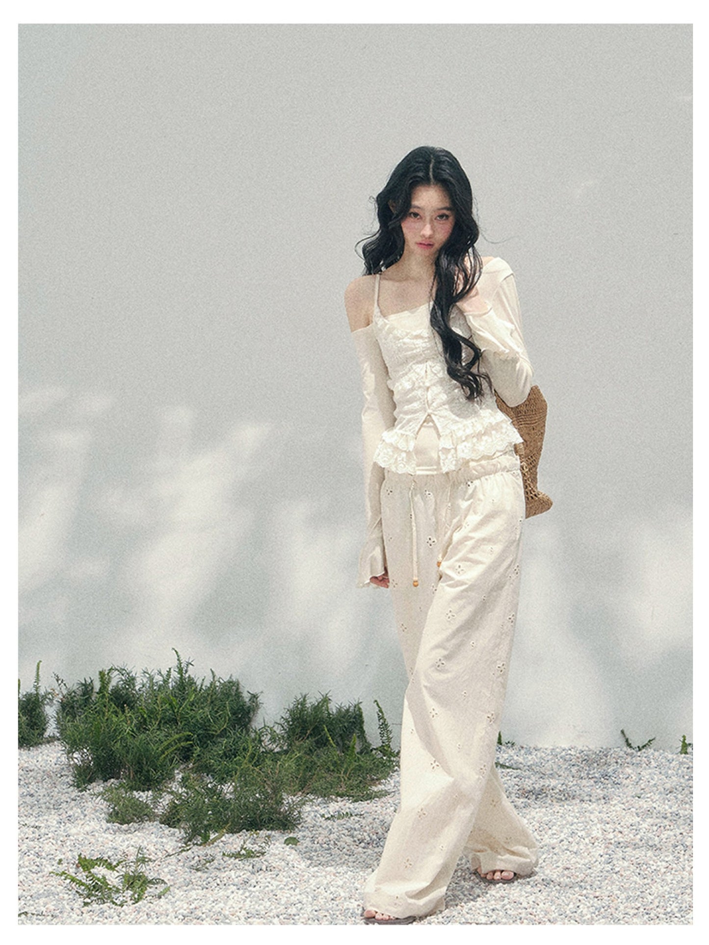 少也眼 “Lace Over the Shoulder” Asymmetrical Layered Lace Long Sleeve Top 45635485