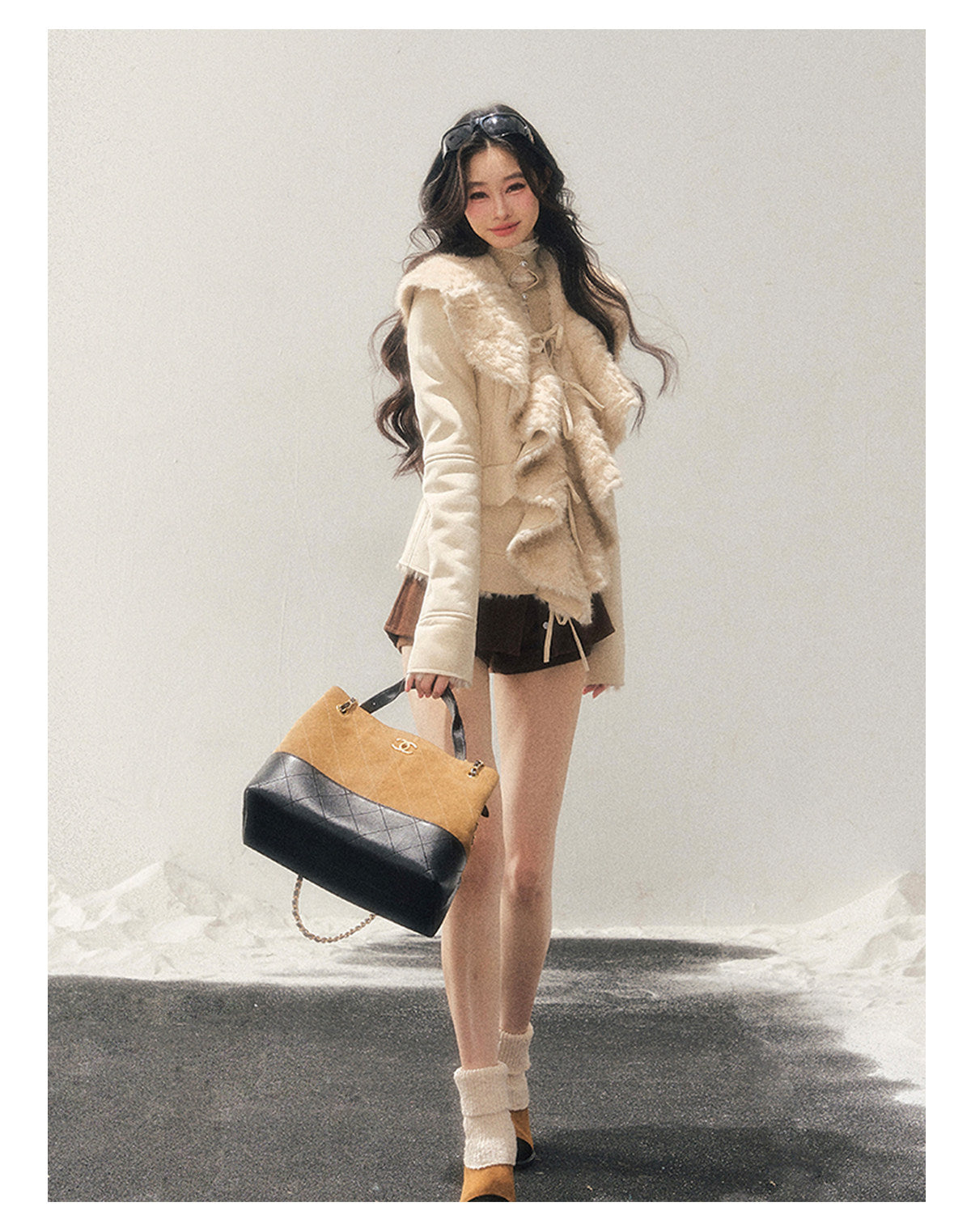少也眼 “Pure White Enfolds Me” Faux Shearling Tie-Front Jacket