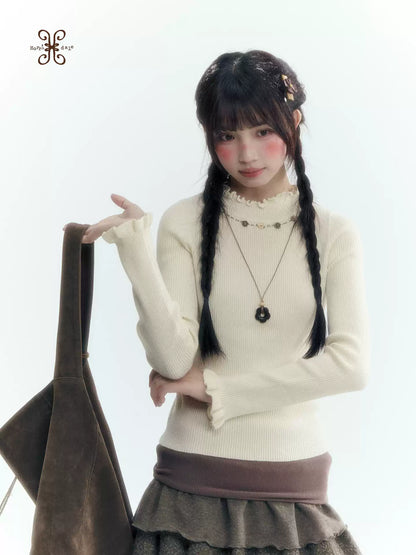 Horridale - Vintage Ruffle-Trim Wool-Blend Mock Neck Top (White Almond / Dark Gray)