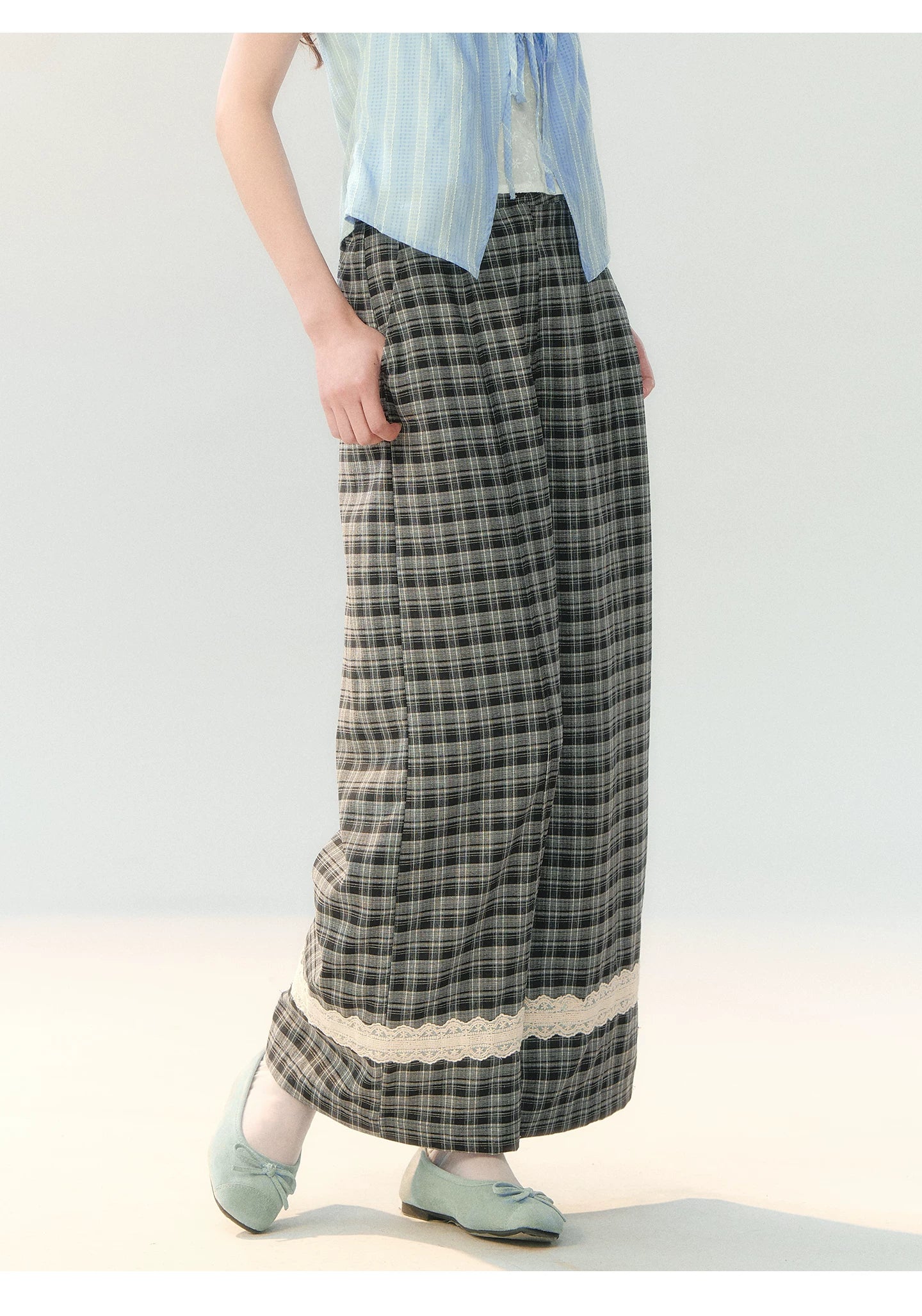 "Gray Cloud Flurry" Plaid Lace Hem Wide-Leg Pants SH2026205