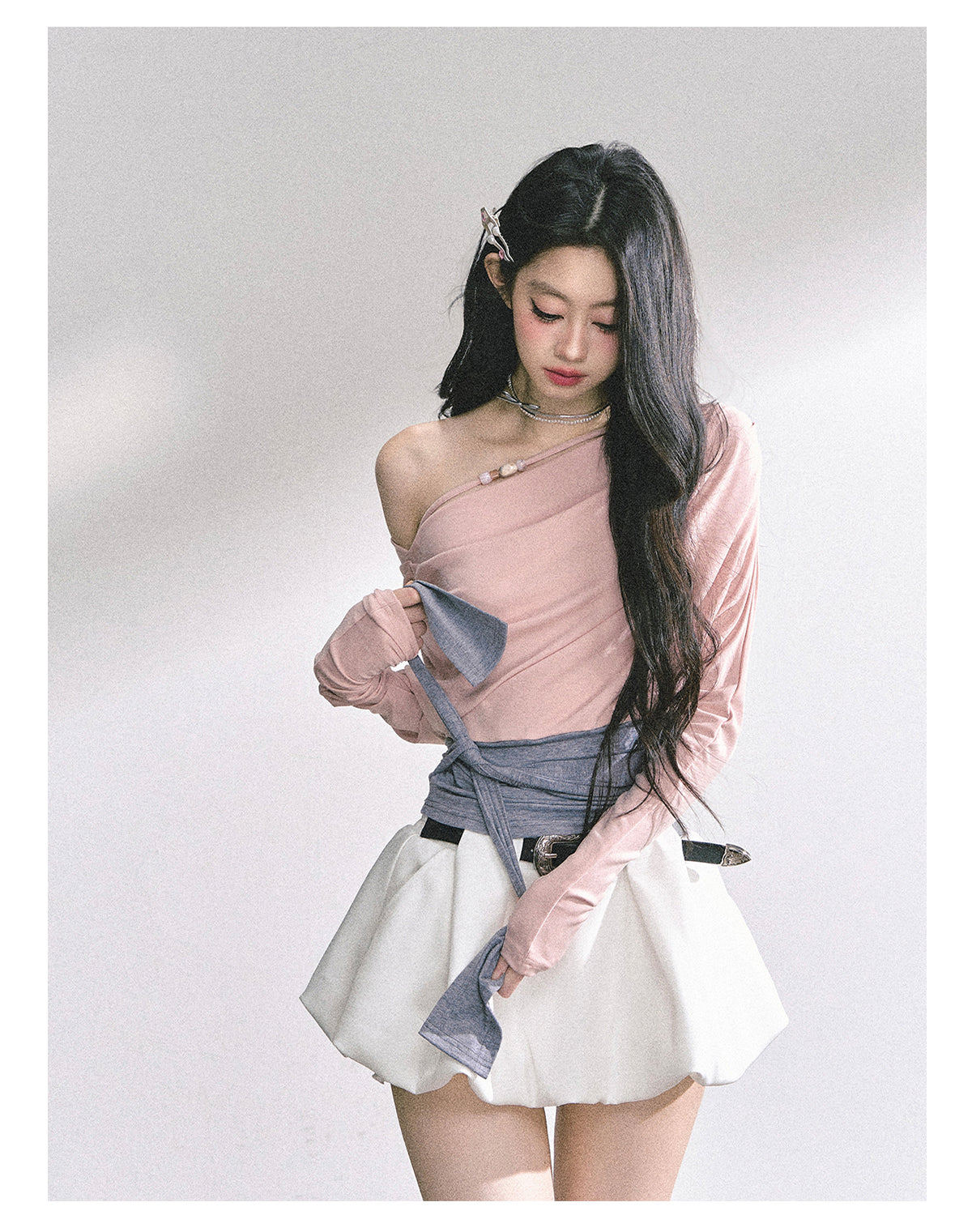 少也眼 "Soft & Sweet" Korean Asymmetric Off-Shoulder Cropped Spicy Girl Tee