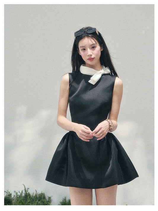少也眼 “Satin Poise” Tranquil Black French A-Line Dress 145