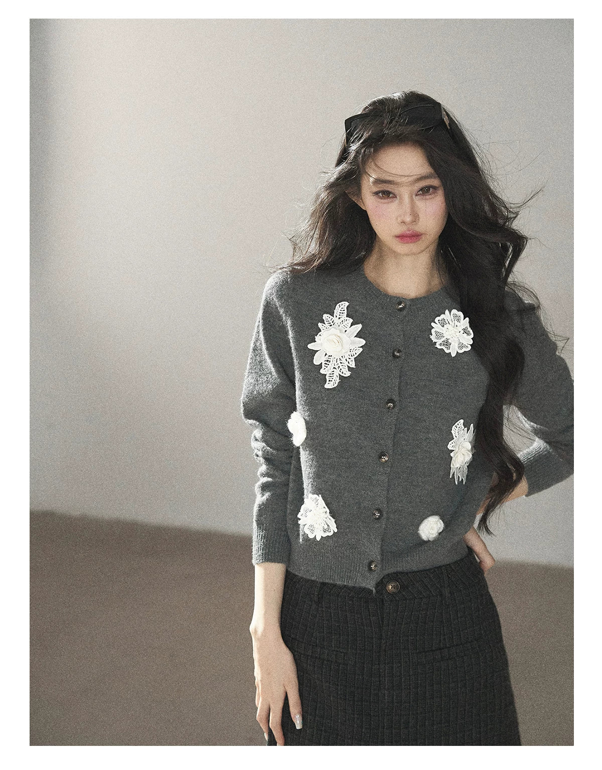 AOMALM - Paris Gray 3D Flower Knit Cardigan