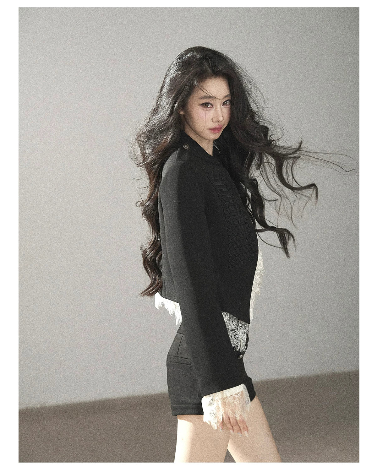 AOMALM - Black Lace Trim Cropped Jacket & Shorts Set