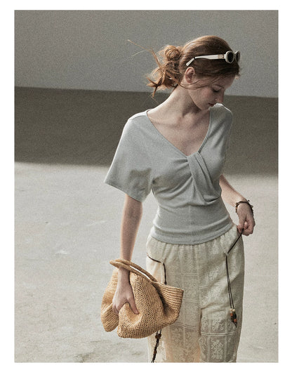 "Moonlight on Water" Twist-Front Cropped T-Shirt (Silver Mink Gray/ Mist Blue)