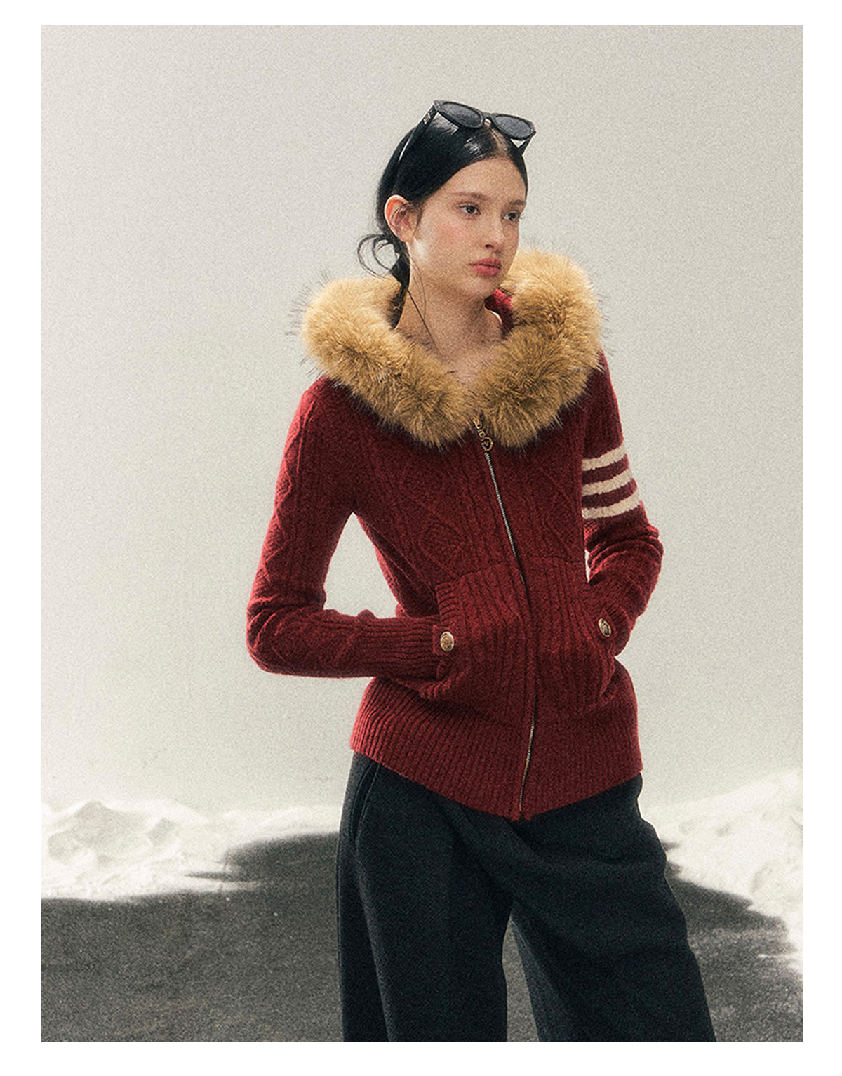 181225 “Only She Walked Through” Millennium Red Hooded Knit Cardigan