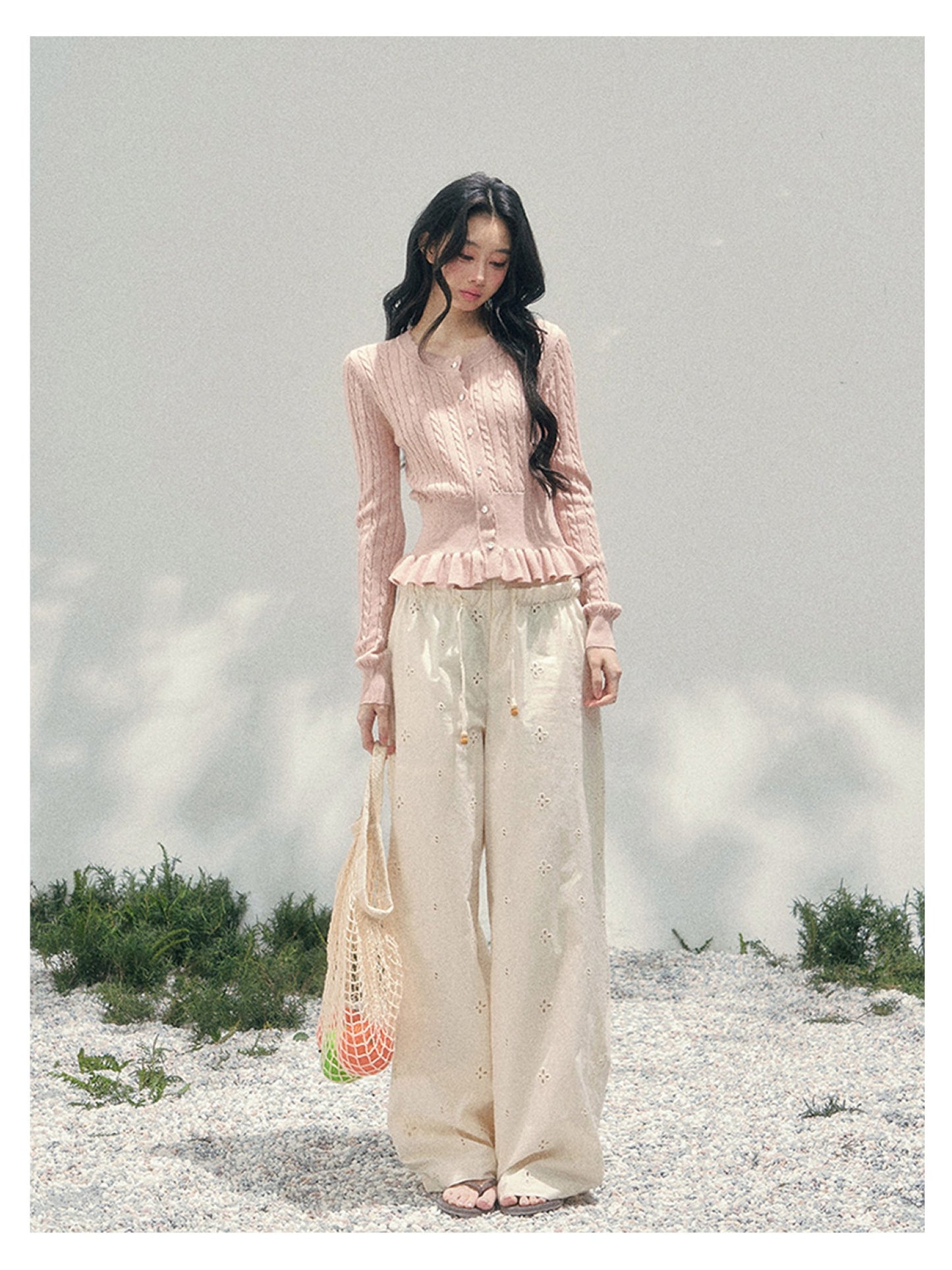 少也眼 “Pearl Whisper” Coral Pink Cable-Knit Ruffle-Hem Cropped Cardigan 626586578