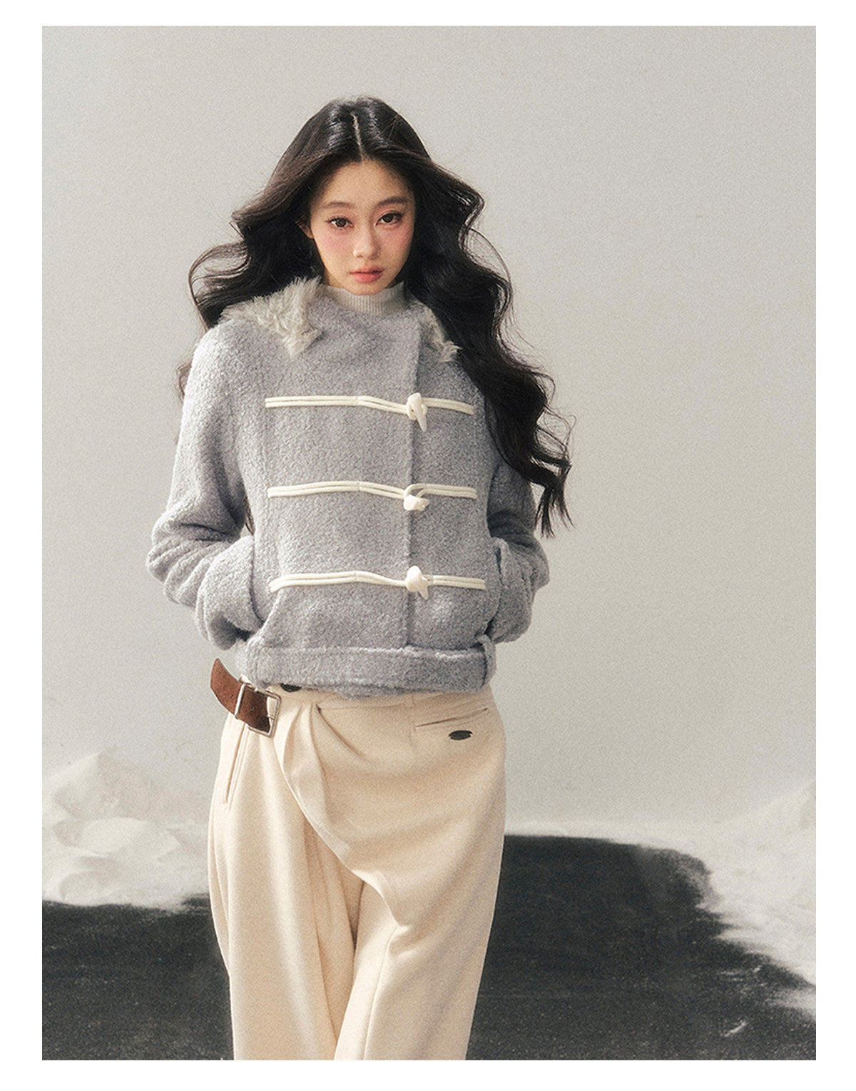 少也眼 "Silent Devotion" Quilted Fringe Wool Coat - Mist Blue