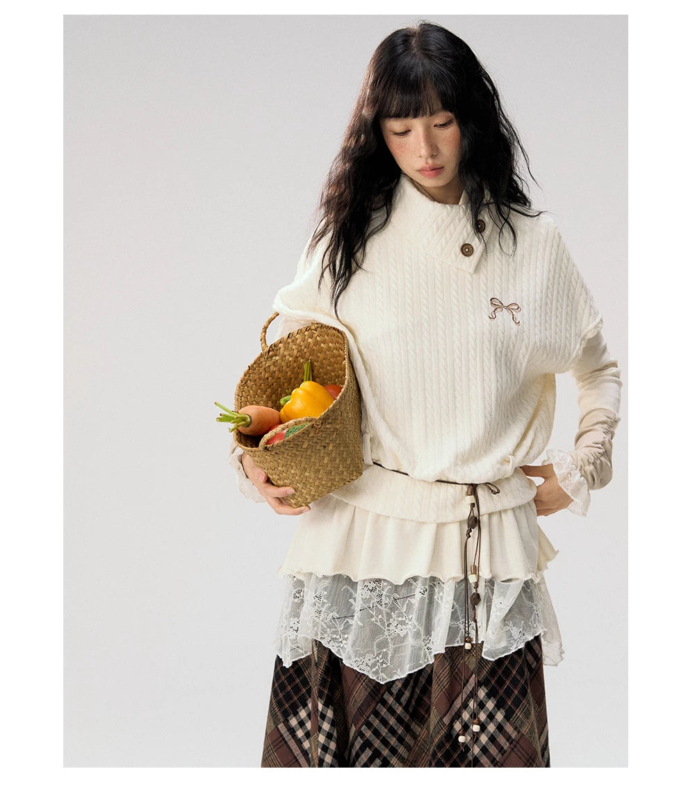 [CAN] "Cloud Knit Reverie" Ivory Cable Knit Bow Embroidered Vest