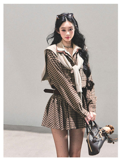 少也眼 “She Walked Through Yesterday" Coffee Layered Dress