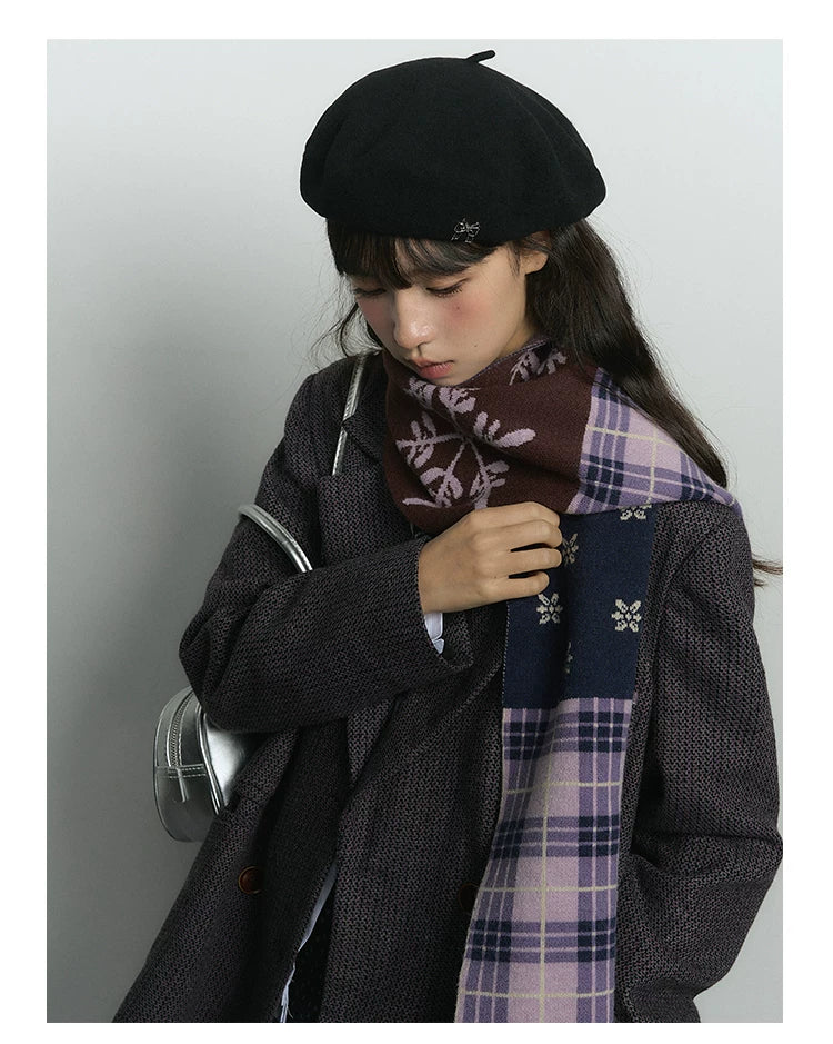Japanese Lifestyle-Inspired Two-Tone Knit Snowflake Scarf