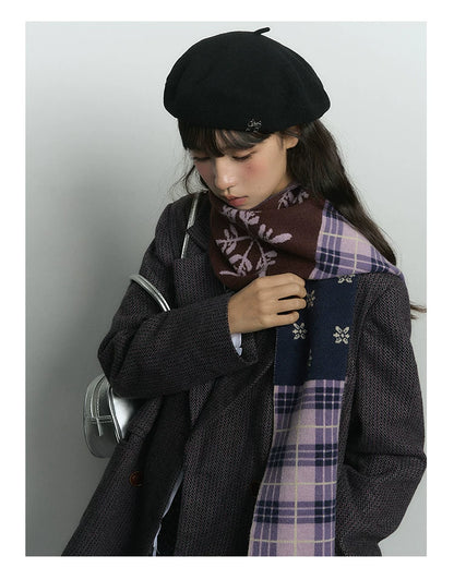Japanese Lifestyle-Inspired Two-Tone Knit Snowflake Scarf