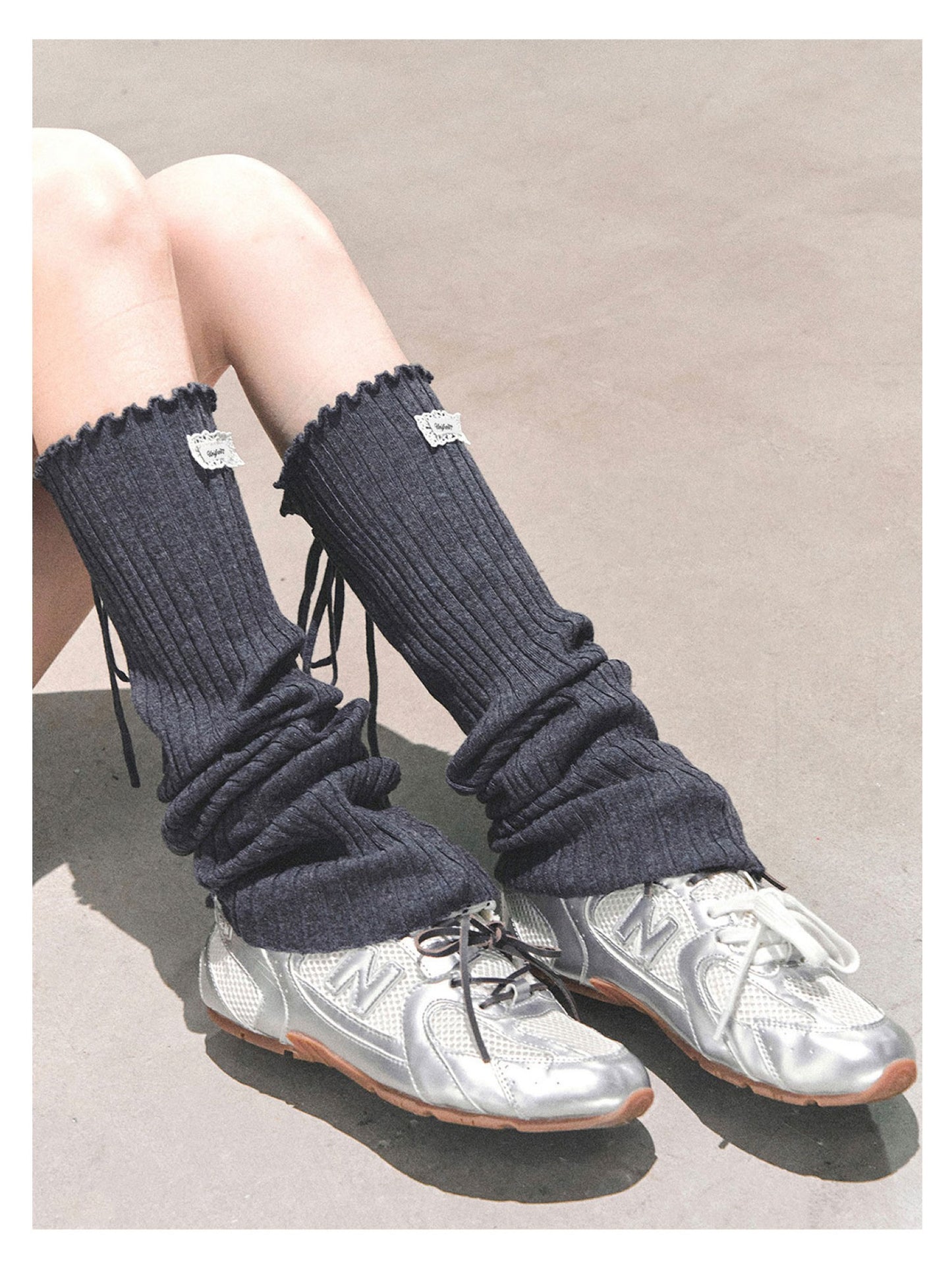 少也眼 “Whispered Warmth" Knit Winter Leg Warmers - Black