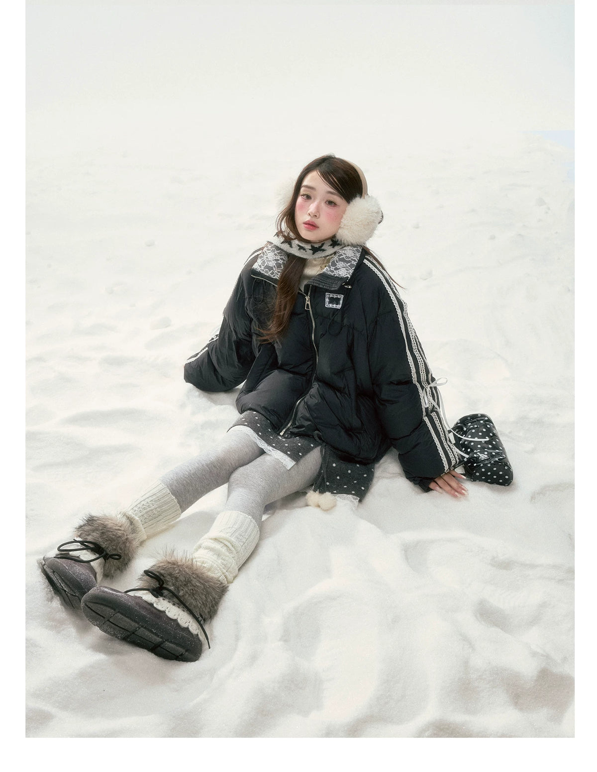 BIBIBENCY - Black Lace-Trimmed 90% White Duck Down Puffer Jacket