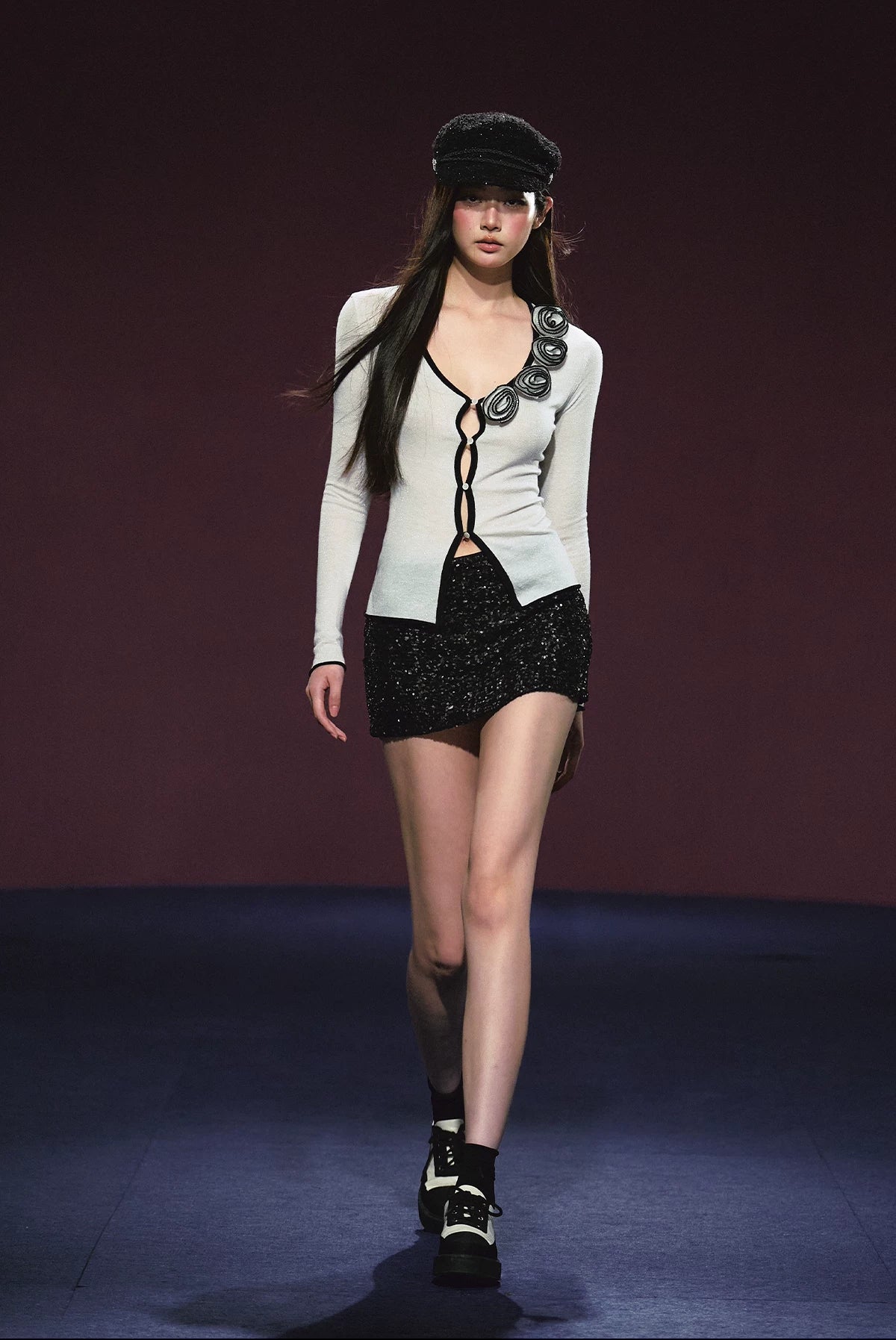 3D Rose Contrast V-Neck Shimmer Knit Cardigan (White/ Light Lavender)