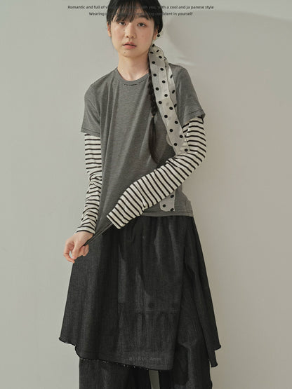 "Lazy Echo" Layered Stripe Long Sleeve Knit T-Shirt (Black Stripe / Gray Stripe)