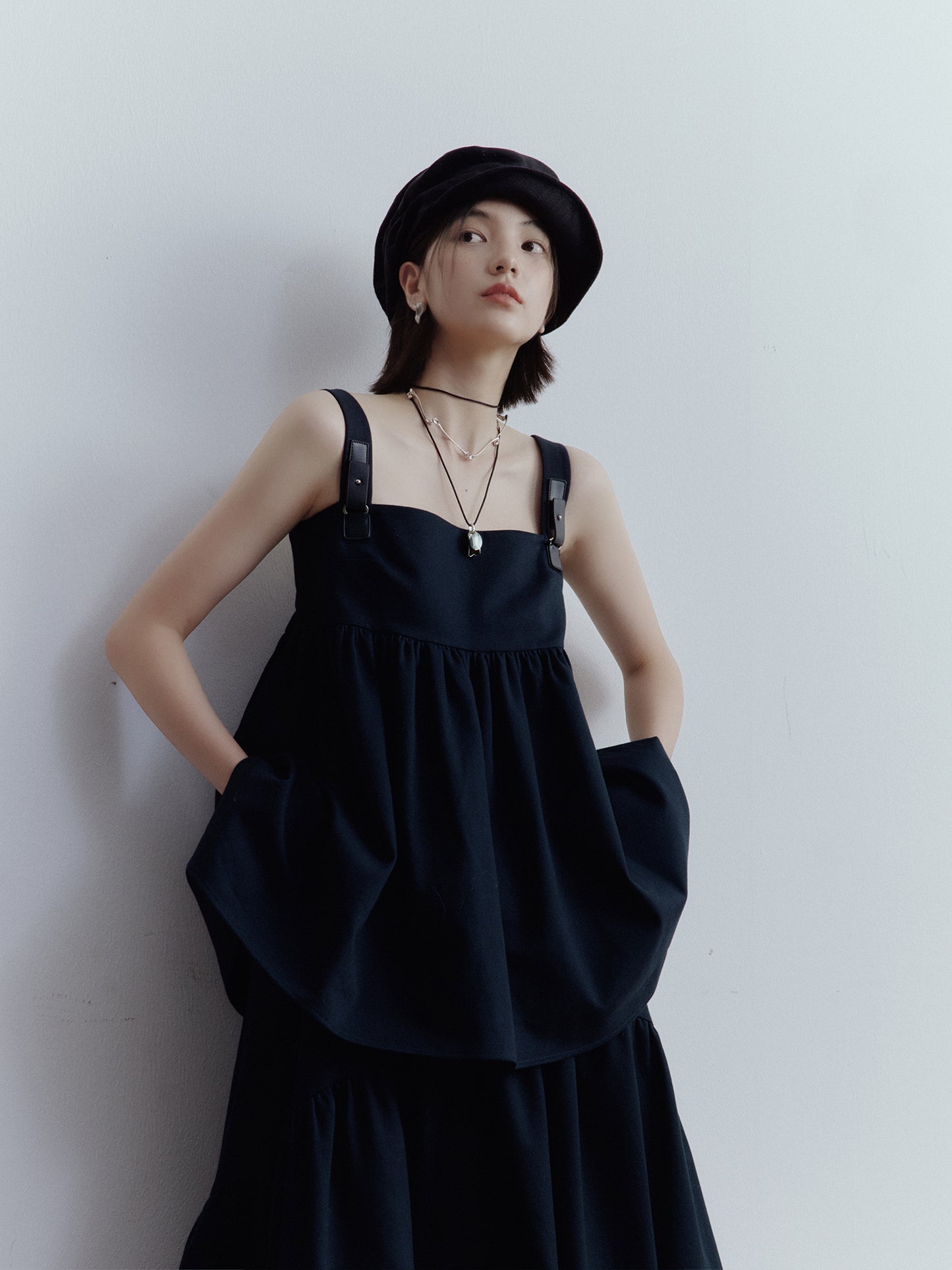 FUSSED Strange Museum Linen Deconstructed Baker Boy Hat – Elegant Black FOFAC-25AW016