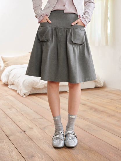 DAILY ARTIST - Lace-Trim Tuck-Pleat A-Line Skirt (White / Gray)