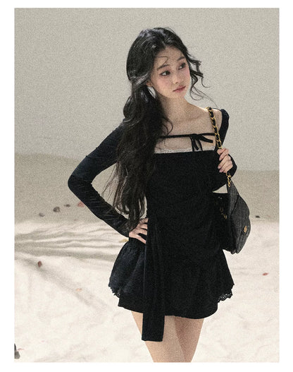 "Floating Moonlight" Quiet Black Square Neck Lace Slim-Fit Top 45324535