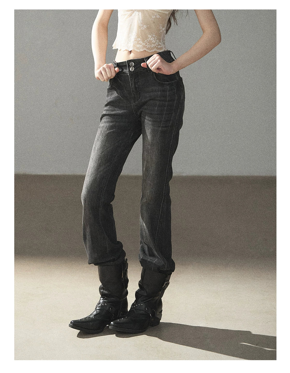 AOMALM - “Her Shoreline” American Vintage Slim Flare Jeans (Rock Black / Vintage Blue)