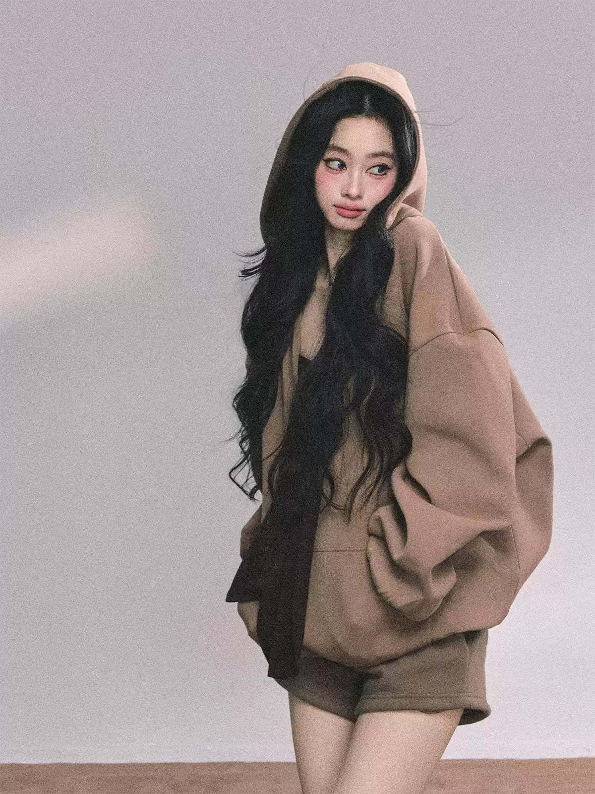少也眼 Three-Piece Casual Hoodie Set – Loungewear Outfit in Khaki